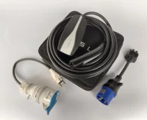 Комплект : Оригінальна зарядка Tesla Mobile Connector Gen2, 32A, USA, (уцінка) + адаптер 32А + адаптер 32А-16А + сумка.