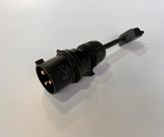 Адаптер, перехідник до оригінальної зарядки Tesla Mobile Connector Gen2, 32A, БЕЗ ЗАЗЕМЛЕННЯ.