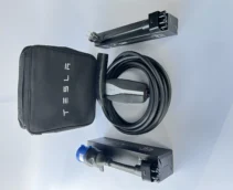 Комплект : Оригінальна зарядка Tesla Mobile Connector Gen2, 32A, USA, (уцінка) + адаптер 32А + адаптер 16А + сумка.