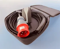 Комплект : Оригінальна зарядка Tesla Mobile Connector Gen2, 32A, USA, (вживана) + адаптер 32А(червоний)+ сумка.