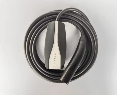 Зарядка Tesla Mobile Connector Gen2 , (32A), 7кВт (вживана).