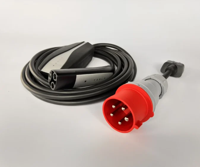 Комплект : Оригінальна зарядка Tesla Mobile Connector Gen2, 32A, USA, (нова) + адаптер 32А (червоний).