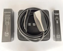 Комплект : Оригінальна зарядка Tesla Mobile Connector Gen2, 32A, USA, (нова) + адаптер 32А (червоний) + адаптер 16А + сумка.