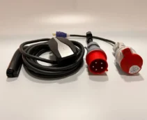 Комплект : Оригінальна зарядка Tesla Mobile Connector Gen2, 32A, USA, (вживана) + адаптер 32А(червоний) + адаптер 32А-16А(червоний).