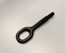 Крюк буксирувальний на Tesla Model 3/Y.