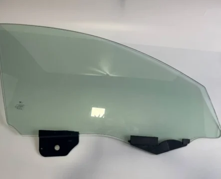 Нове оригінальне бокове праве переднє скло Tesla Model Y