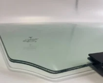 Нове оригінальне бокове праве переднє скло Tesla Model Y