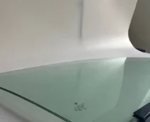 Нове оригінальне бокове ліве переднє скло Tesla Model Y