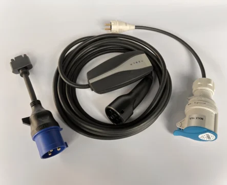 Комплект: Зарядка Tesla Mobile Connector Gen2, 32А, 7кВт, Європа + адаптер 32А + хвостовик 32А-16А.