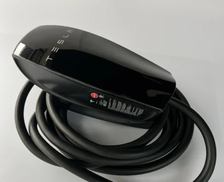 Оригінальна зарядна станція Tesla Wall Connector Black Gen2 (USA,80A)