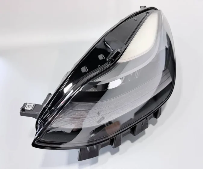 МАТРИЧНІ ФАРИ ліва та права на Tesla Model 3 / Y ( 2021 - 2024 рр )
