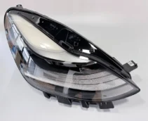 МАТРИЧНІ ФАРИ ліва та права на Tesla Model 3 / Y ( 2021 - 2024 рр )