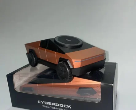 Бездротова зарядна станція Cybertruck 3 в 1. CYBERDOCK ЗАРЯДКА