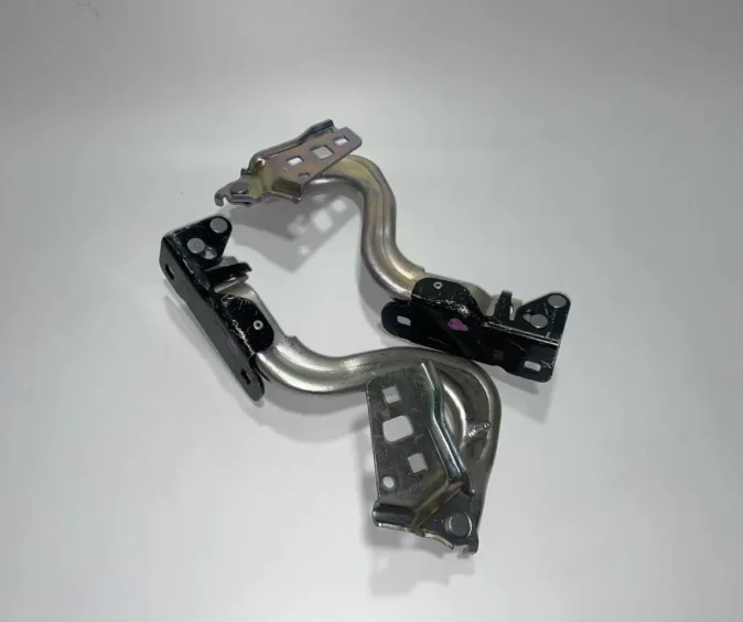 Петлі капота ліва / права Tesla Model Y JUNIPER ОРИГІНАЛ