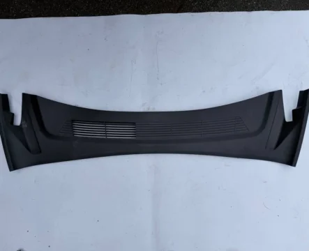 Жабо підкапотна накладка Tesla Model 3 Highland Тесла 1694501-01-F